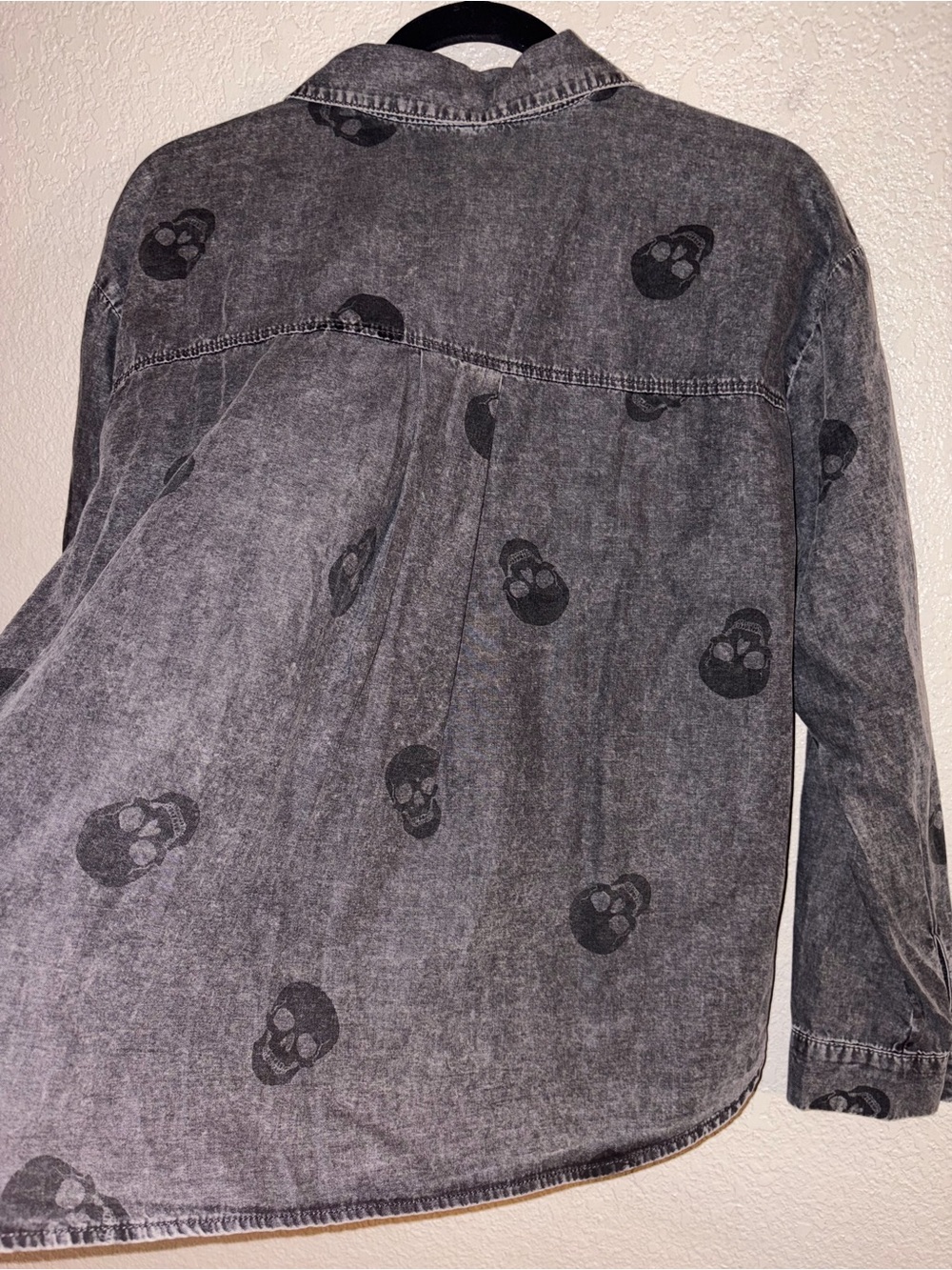 🖤💀NWT Jane+Delancey “Skull💀Print Button-Down Shirt” 💯% Cotton🙌🏻 Washed Black🖤SML - Picture 8 of 9
